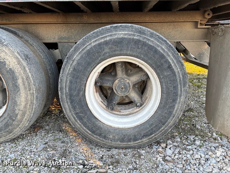 image for item DW7343 1991 International 9400 grapple truck 