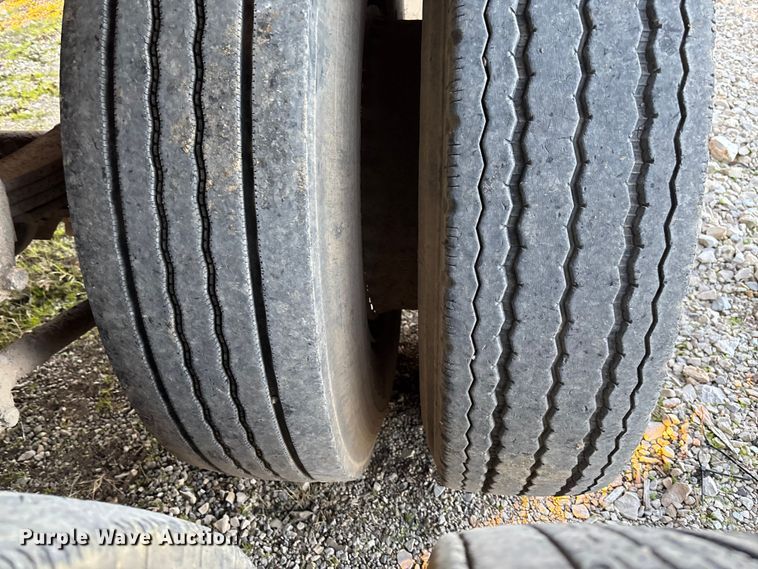 image for item DW7343 1991 International 9400 grapple truck 