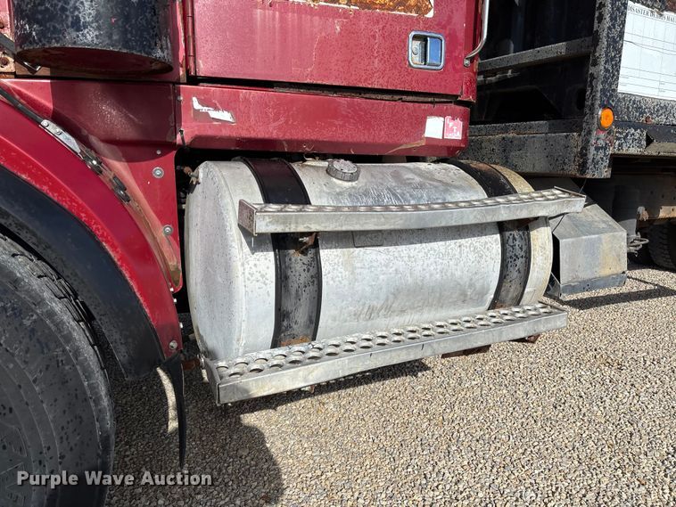 image for item DW7344 1993 Western Star 4900 crane grapple truck 
