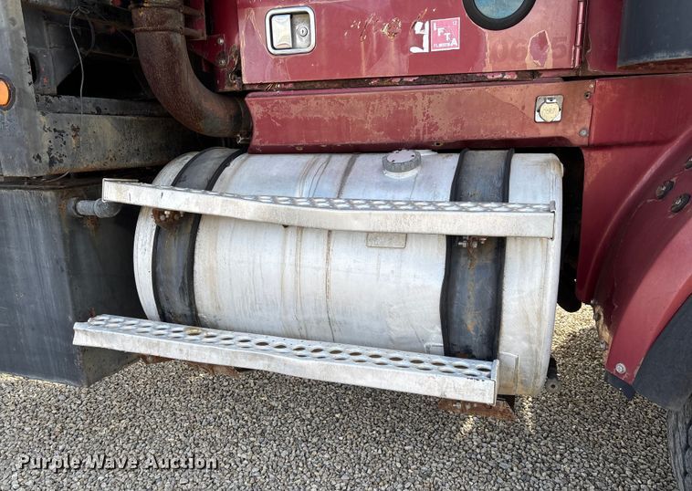 image for item DW7344 1993 Western Star 4900 crane grapple truck 