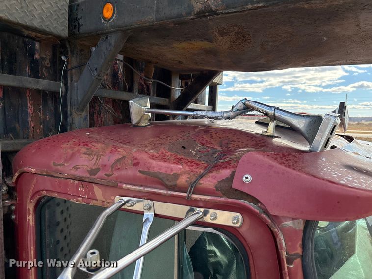 image for item DW7344 1993 Western Star 4900 crane grapple truck 