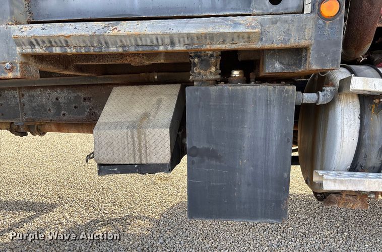 image for item DW7344 1993 Western Star 4900 crane grapple truck 