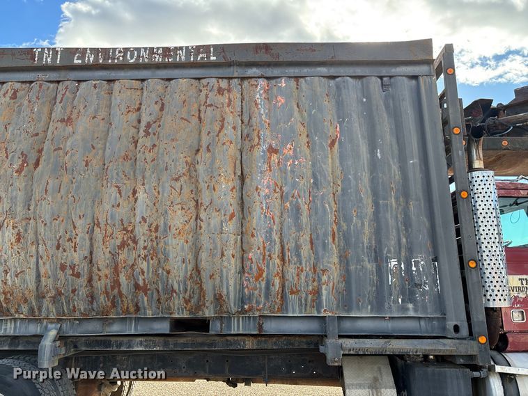 image for item DW7344 1993 Western Star 4900 crane grapple truck 