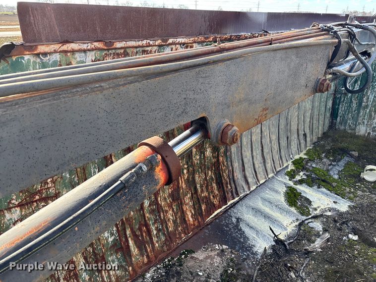 image for item DW7344 1993 Western Star 4900 crane grapple truck 