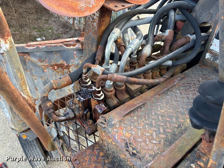 image for item DW7344 1993 Western Star 4900 crane grapple truck 