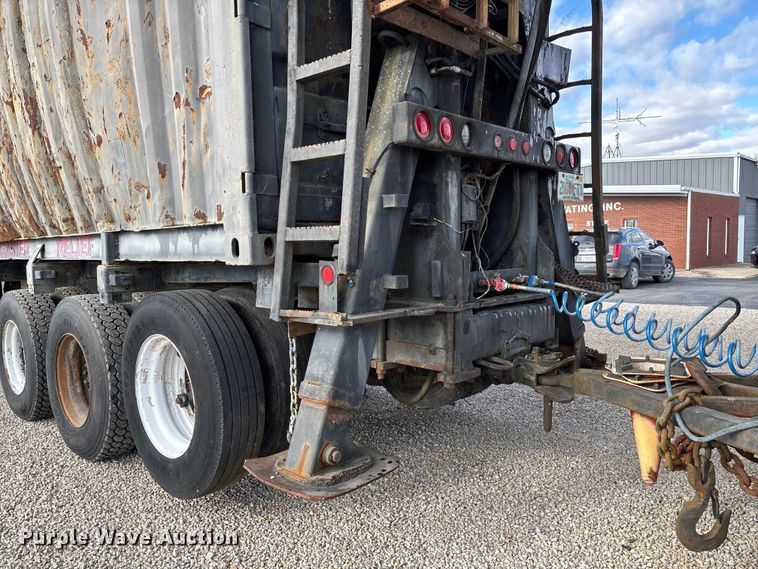 image for item DW7344 1993 Western Star 4900 crane grapple truck 