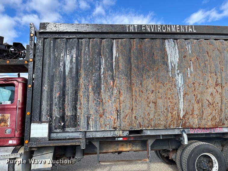 image for item DW7344 1993 Western Star 4900 crane grapple truck 