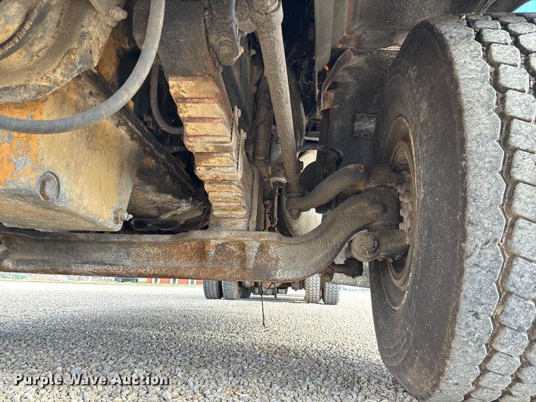 image for item DW7344 1993 Western Star 4900 crane grapple truck 