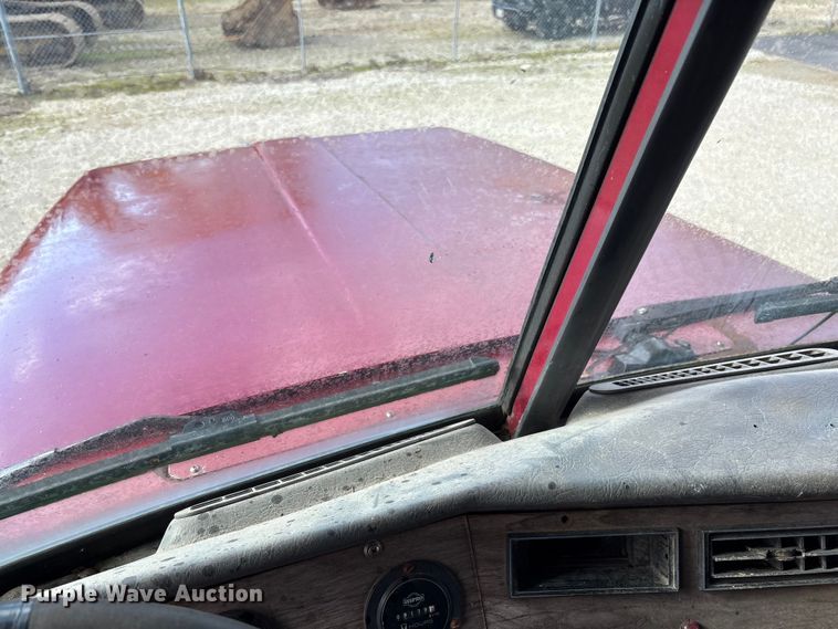 image for item DW7344 1993 Western Star 4900 crane grapple truck 