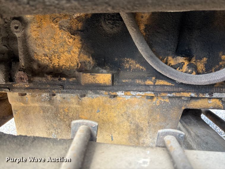 image for item DW7344 1993 Western Star 4900 crane grapple truck 