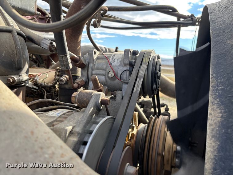 image for item DW7344 1993 Western Star 4900 crane grapple truck 