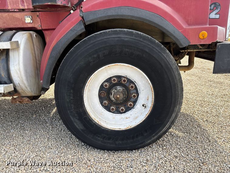 image for item DW7344 1993 Western Star 4900 crane grapple truck 