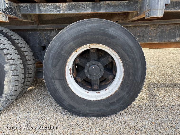 image for item DW7344 1993 Western Star 4900 crane grapple truck 