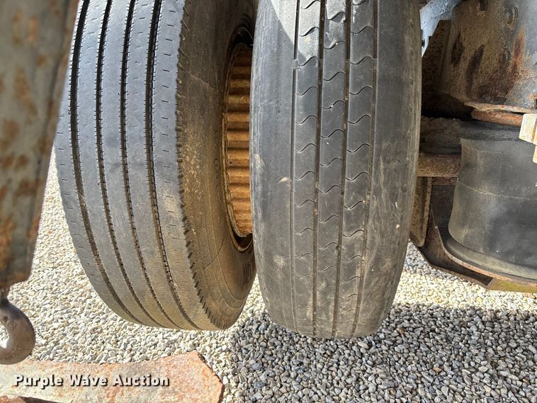 image for item DW7344 1993 Western Star 4900 crane grapple truck 