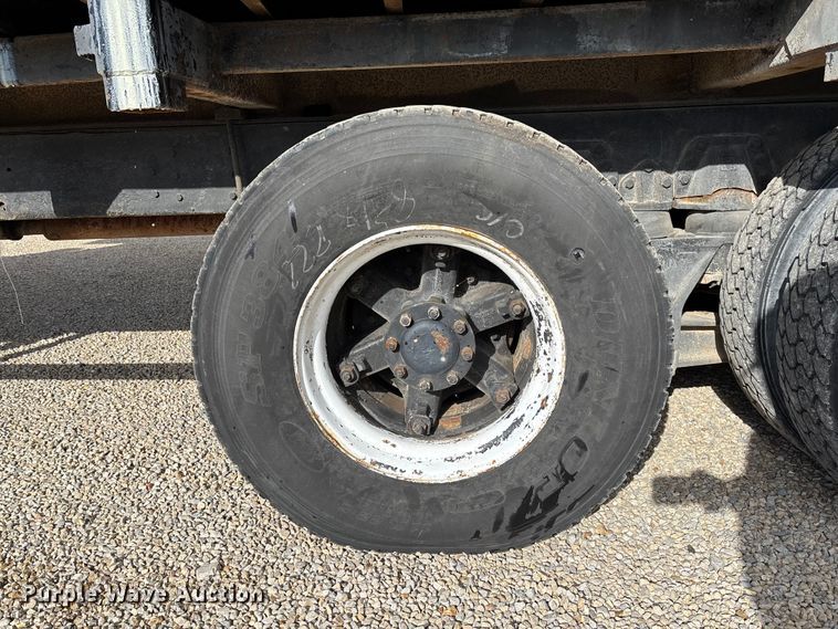 image for item DW7344 1993 Western Star 4900 crane grapple truck 