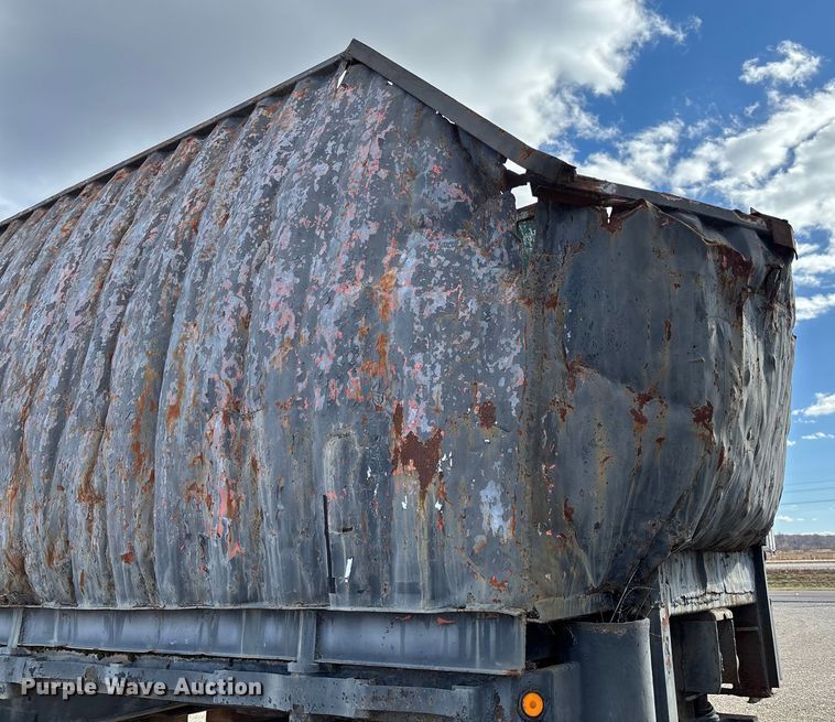 image for item DW7344 1993 Western Star 4900 crane grapple truck 