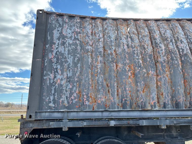 image for item DW7344 1993 Western Star 4900 crane grapple truck 