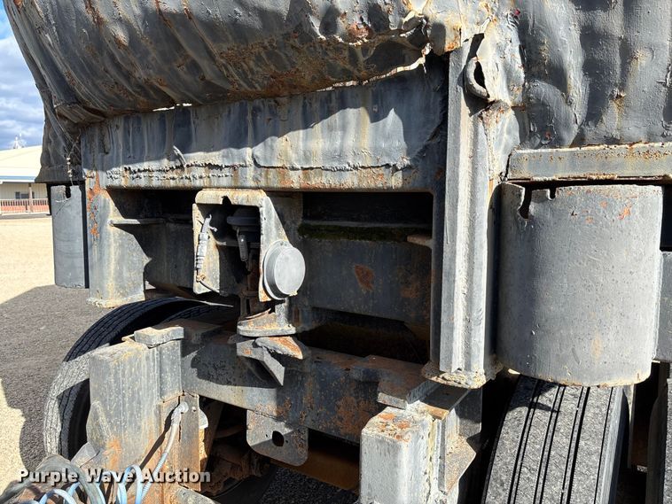 image for item DW7344 1993 Western Star 4900 crane grapple truck 