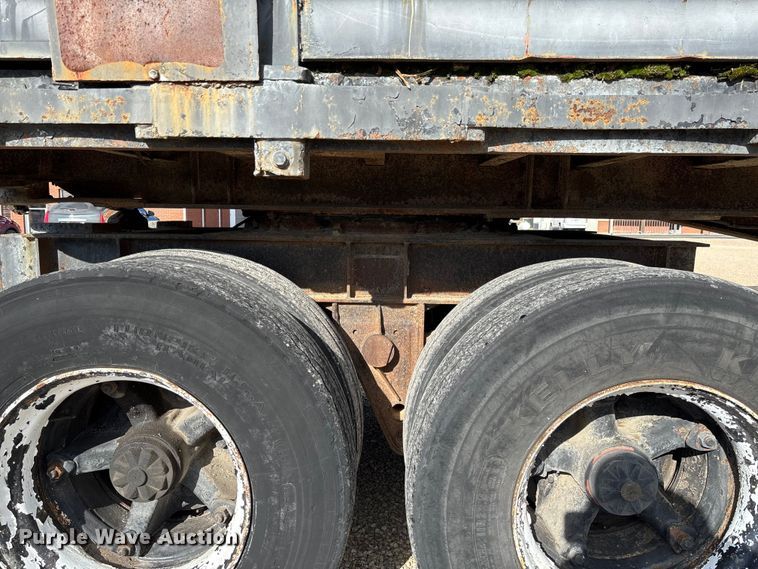 image for item DW7344 1993 Western Star 4900 crane grapple truck 