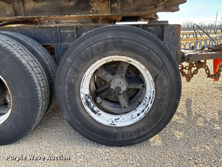 image for item DW7344 1993 Western Star 4900 crane grapple truck 