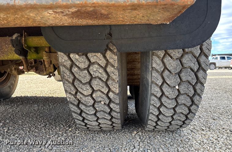 image for item DW7344 1993 Western Star 4900 crane grapple truck 