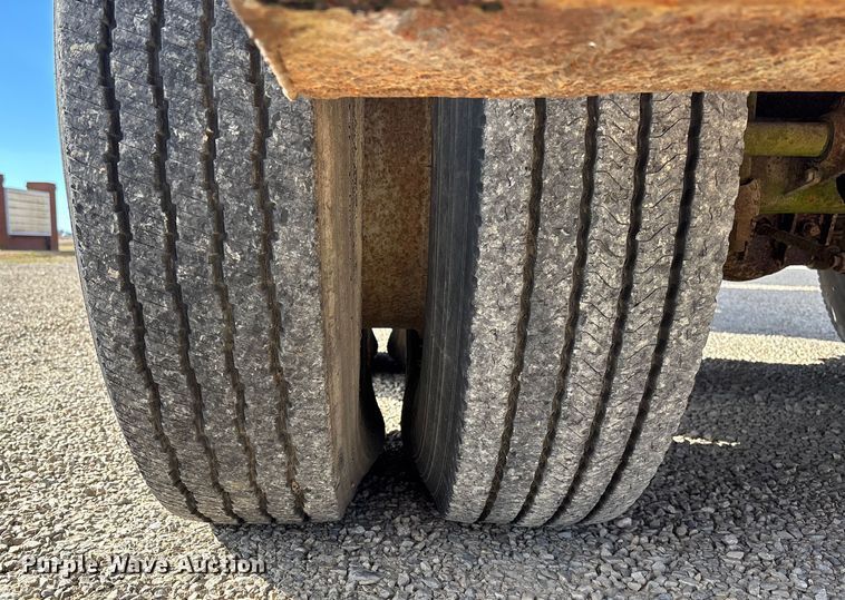 image for item DW7344 1993 Western Star 4900 crane grapple truck 