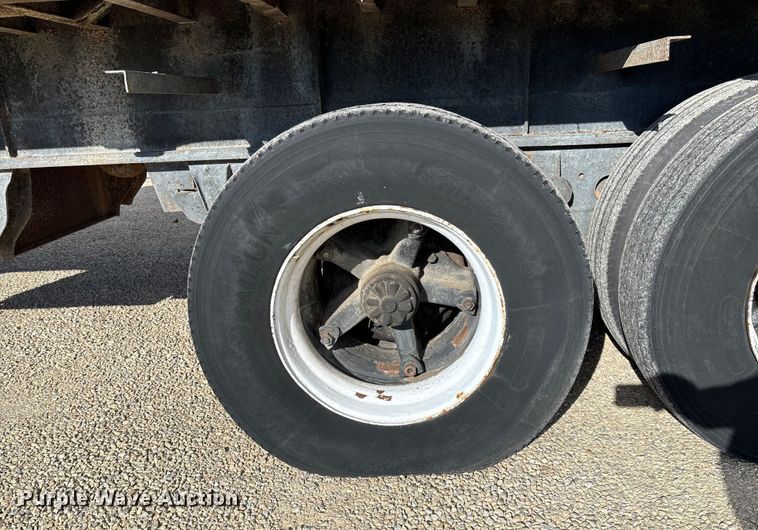 image for item DW7344 1993 Western Star 4900 crane grapple truck 