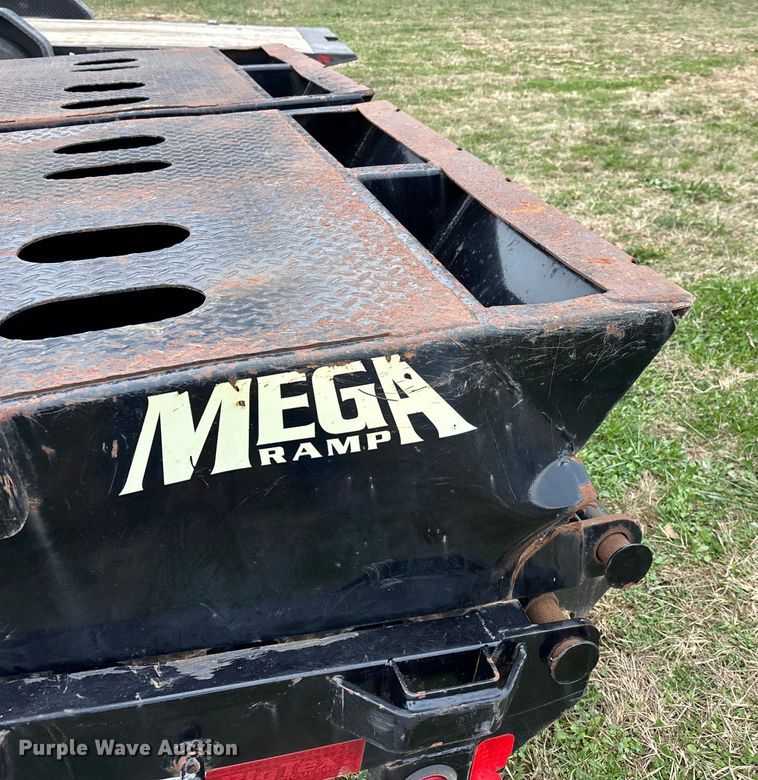 image for item DW7353 2017 Big Tex 22PH-25+5 equipment trailer