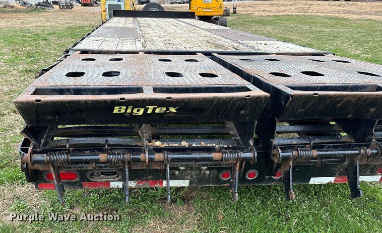 image for item DW7353 2017 Big Tex 22PH-25+5 equipment trailer