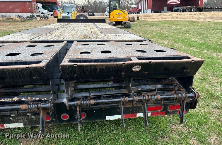 image for item DW7353 2017 Big Tex 22PH-25+5 equipment trailer