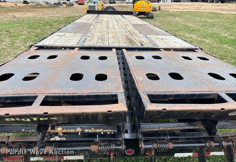 image for item DW7353 2017 Big Tex 22PH-25+5 equipment trailer