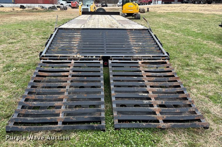 image for item DW7353 2017 Big Tex 22PH-25+5 equipment trailer