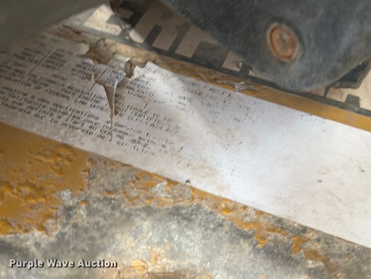 image for item DX5885 2000 Ford F750 truck cab and chassis