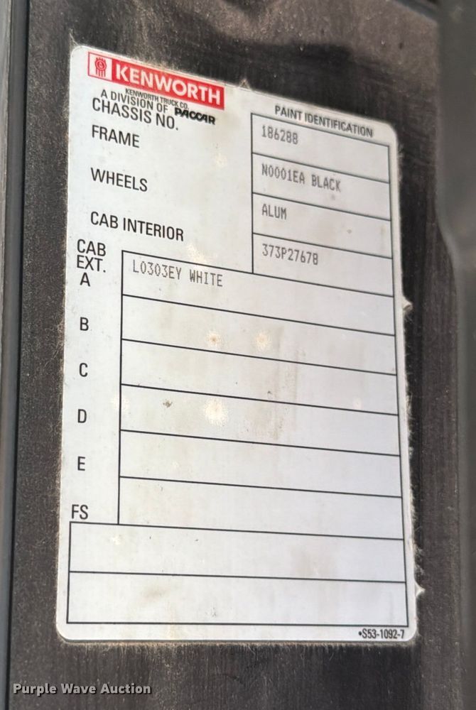 image for item DX5905 2018 Kenworth T680 semi truck