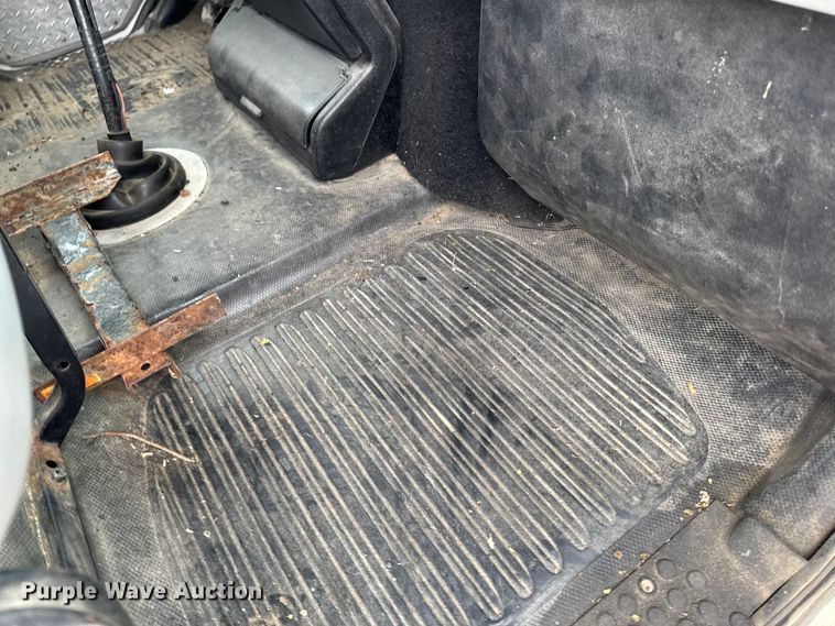 image for item EA2180 2001 Freightliner FL70 dump truck