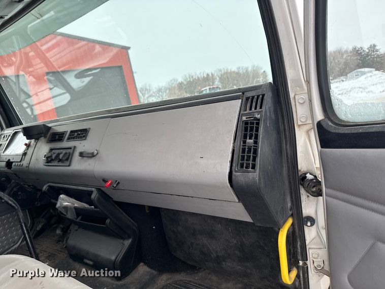 image for item EA2180 2001 Freightliner FL70 dump truck