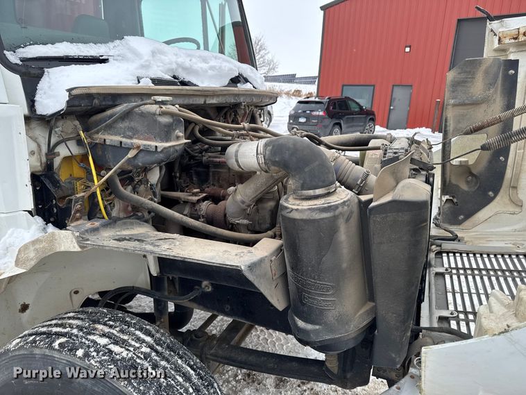 image for item EA2180 2001 Freightliner FL70 dump truck