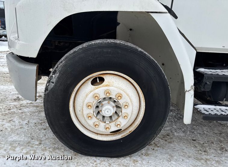 image for item EA2180 2001 Freightliner FL70 dump truck