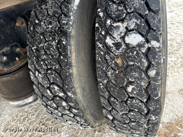 image for item EA2180 2001 Freightliner FL70 dump truck