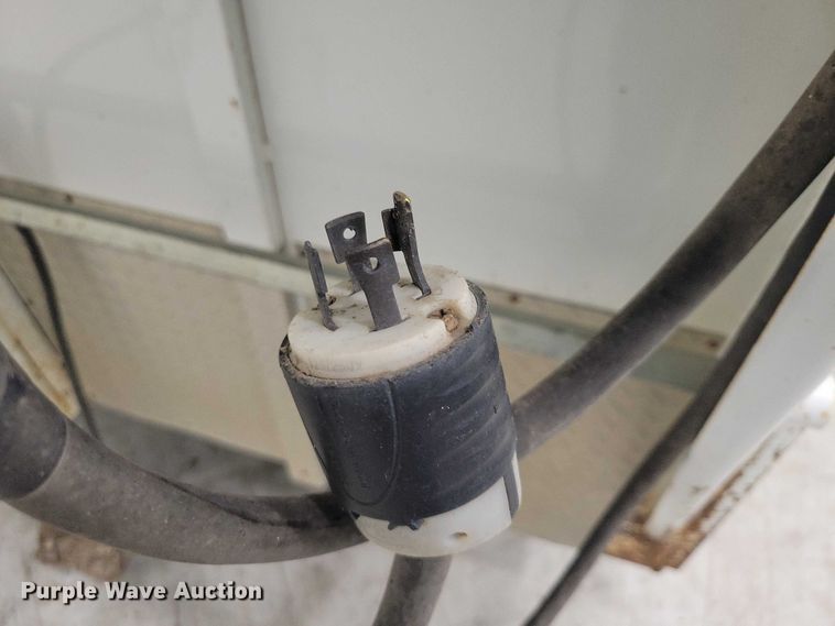 image for item EA2783 2010 Travalong livestock trailer