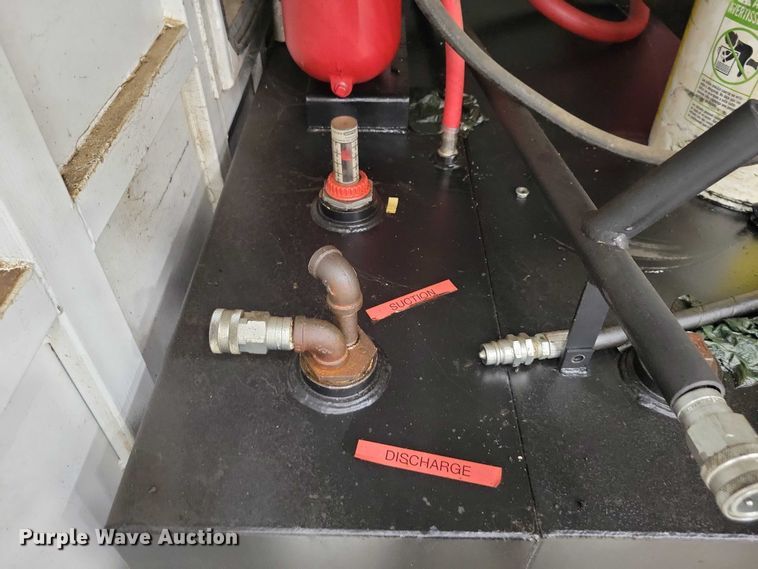 image for item EA2783 2010 Travalong livestock trailer