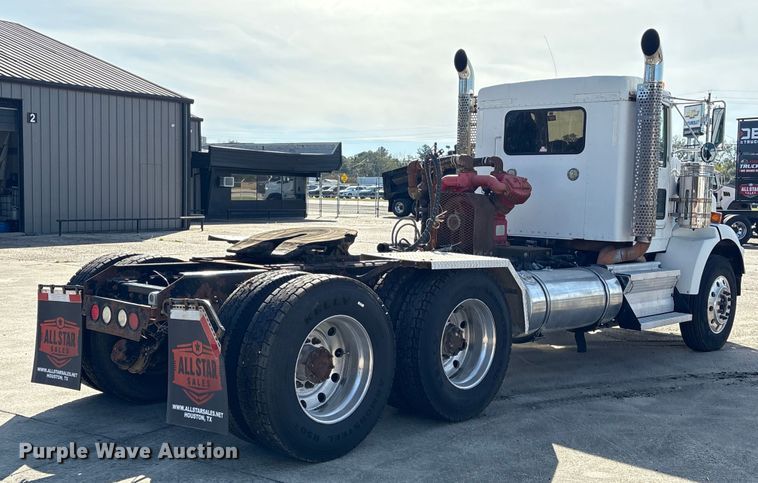 image for item EA7123 2008 Kenworth T800 semi truck