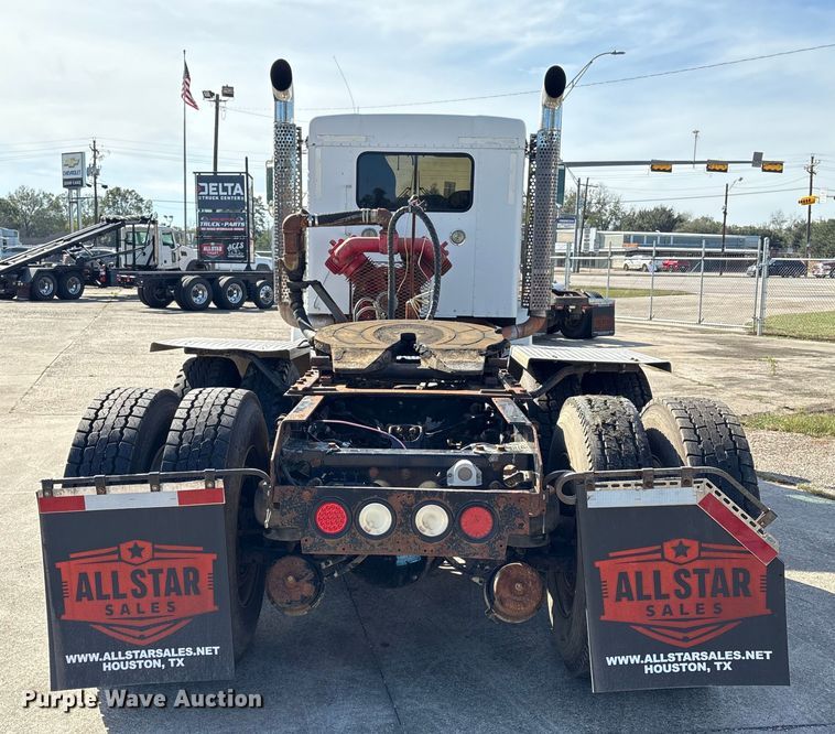 image for item EA7123 2008 Kenworth T800 semi truck