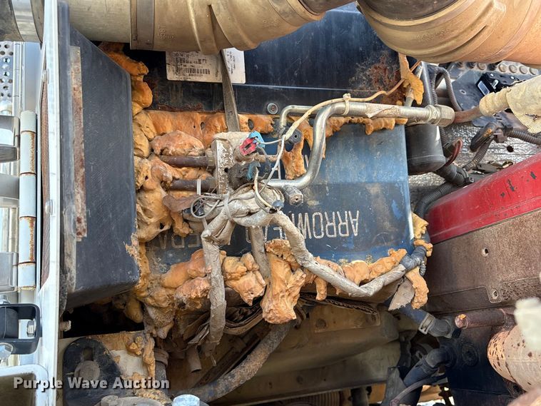 image for item EA7123 2008 Kenworth T800 semi truck