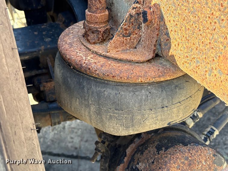 image for item EA7123 2008 Kenworth T800 semi truck