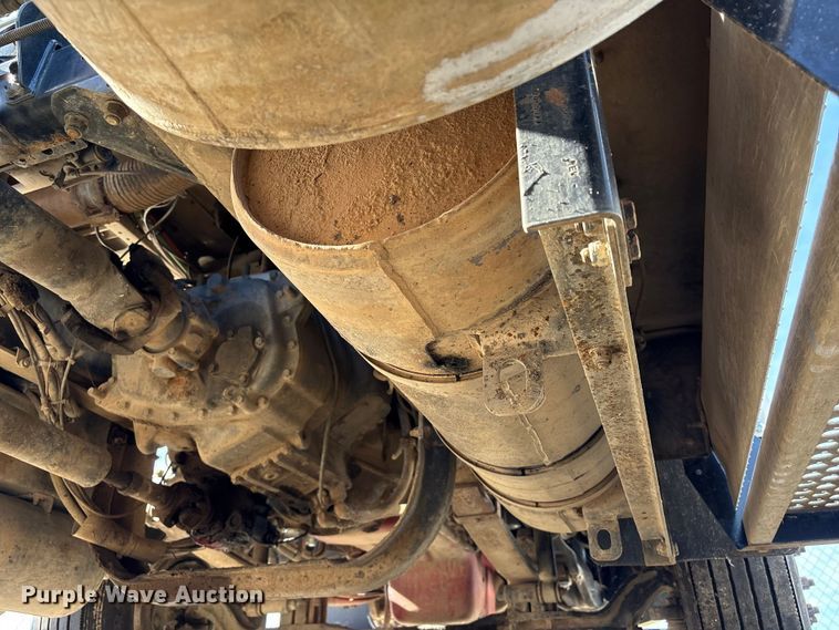 image for item EA7123 2008 Kenworth T800 semi truck