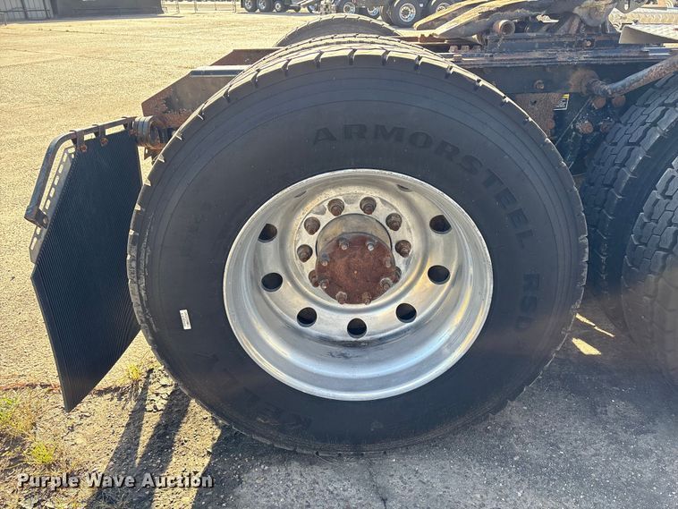 image for item EA7123 2008 Kenworth T800 semi truck