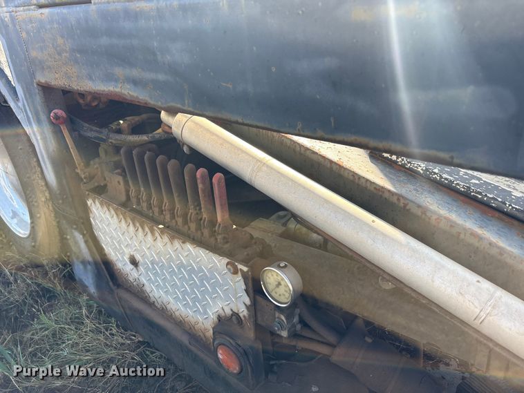 image for item EA7782 1991 Williams car carrier