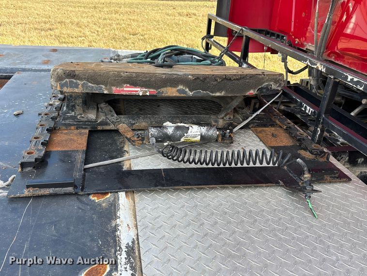 image for item EA7802 2009 International LF627 semi truck