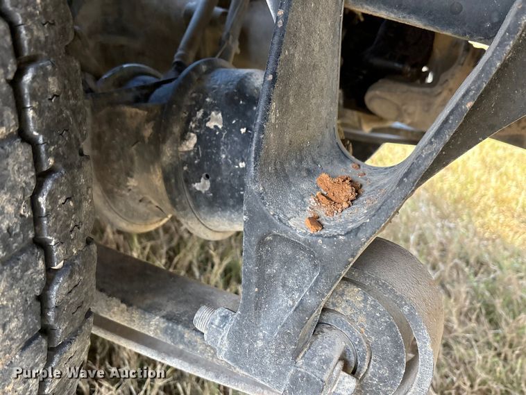 image for item EA7802 2009 International LF627 semi truck